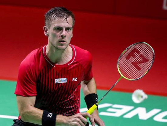 角让篮球不 角让篮球不